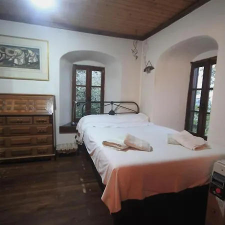 Traditional Mountain House Apartament Agios Lavrentios