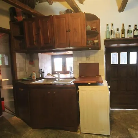 דירה Traditional Mountain House Agios Lavrentios