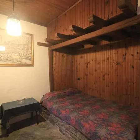 דירה Traditional Mountain House Agios Lavrentios